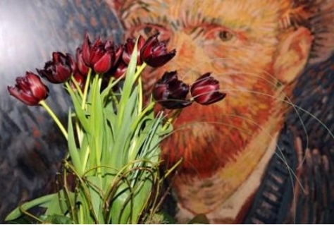 Ook Keukenhof eert Van Gogh