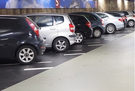 Voorlopig geen parkeergarage P5 bij Eindhoven Airport