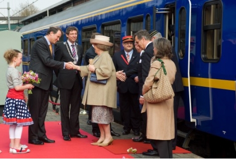 Koninklijk rijtuig naar Spoorwegmuseum