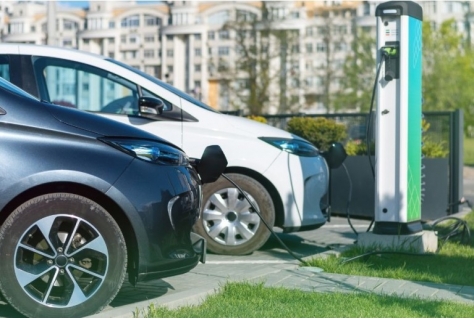 Steeds meer campings met laadpunten voor elektrische auto’s
