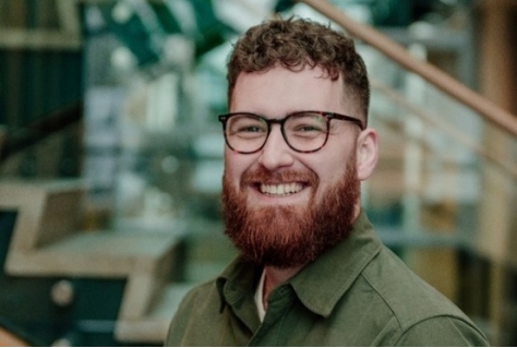 Adam Butler merkregisseur Twente