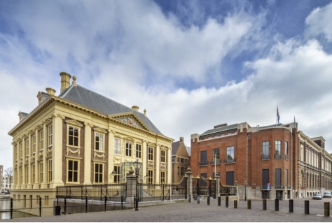 Mauritshuis introduceert €4-ticket en verbreekt bezoekersrecord