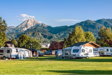 Nacht camping Nederland bijna 40 euro - Kroatië duurste met 78 euro