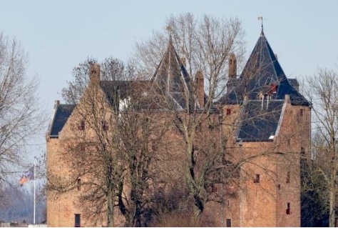 Tweede gebouw bezoekerscentrum Loevestein dichterbij