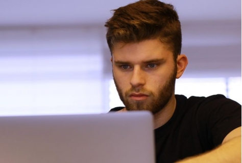 Internationale studenten leveren op lange termijn geld op
