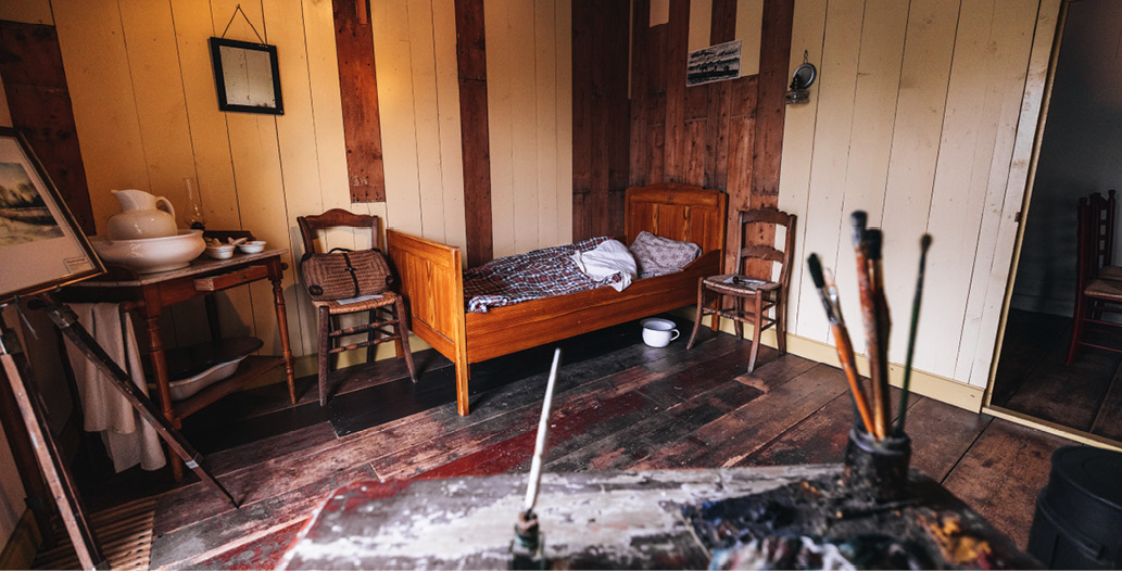 In Veenoord/Nieuw-Amsterdam staat het huis waar Vincent van Gogh tijdens zijn verblijf in Drenthe in gewoond heeft. In Veenoord/Nieuw-Amsterdam staat het huis waar Vincent van Gogh tijdens zijn verblijf in Drenthe in gewoond heeft.