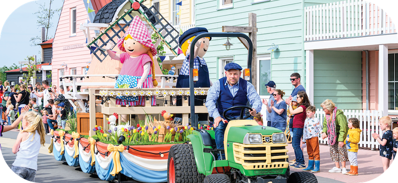 De Molenwaard Sterrenparade is twee keer per week op Familieresort Molenwaard te bewonderen.