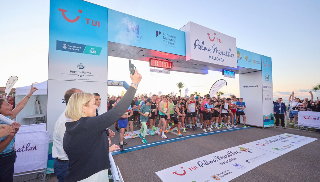Start van de TUI Palma Marathon Mallorca 2025.